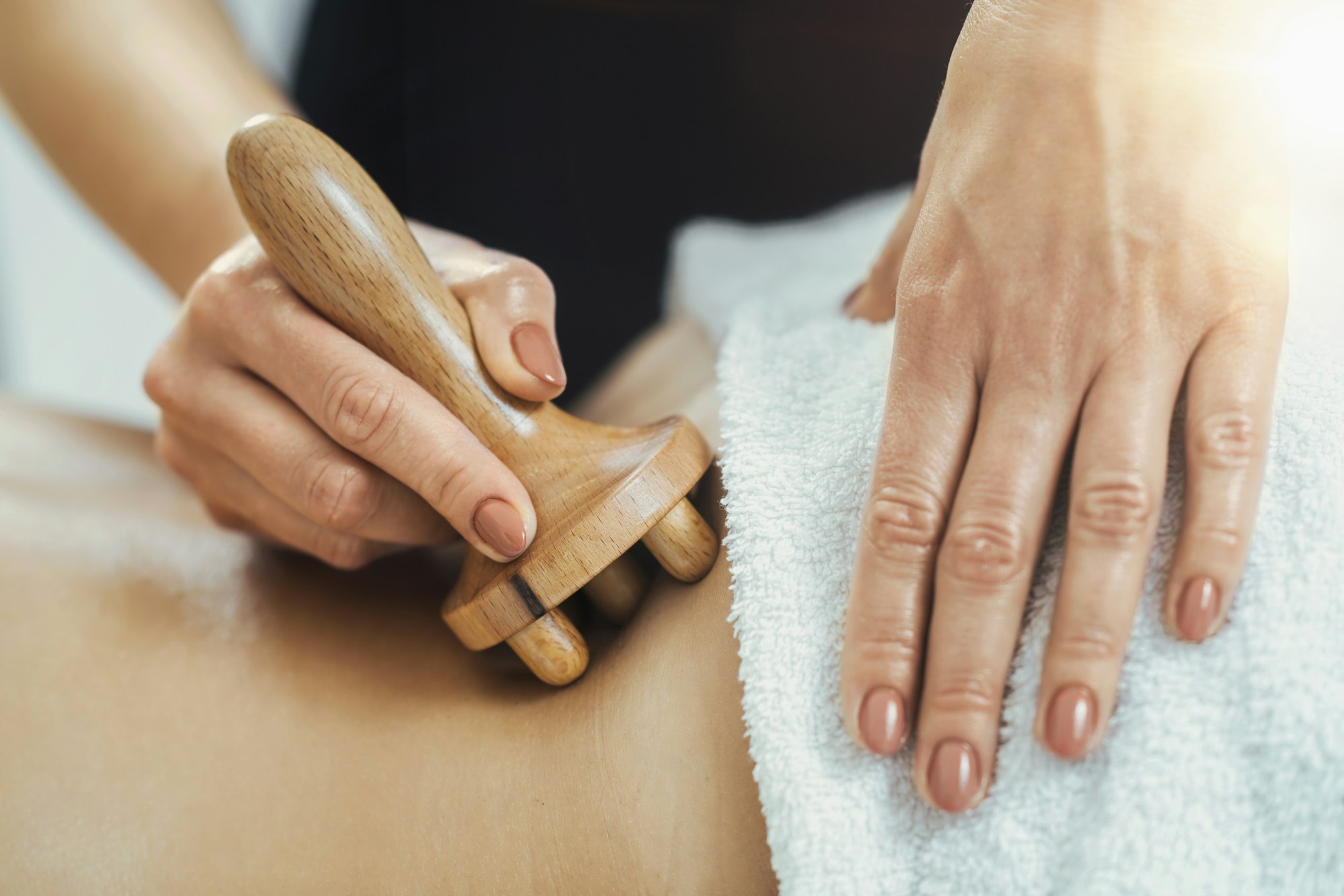 Lymphatic System Stimulation with Maderotherapy Body Treatment