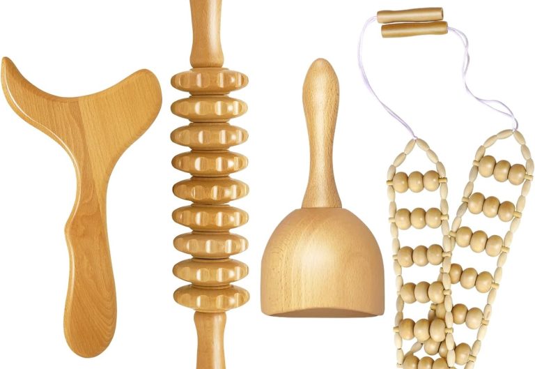 Outils de massage en bois.